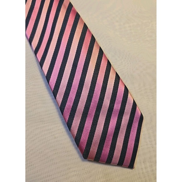 Dockers Other - Dockers ~ Polyester Necktie ~48 Long 2.5 Wide~ Striped Pink Black‎